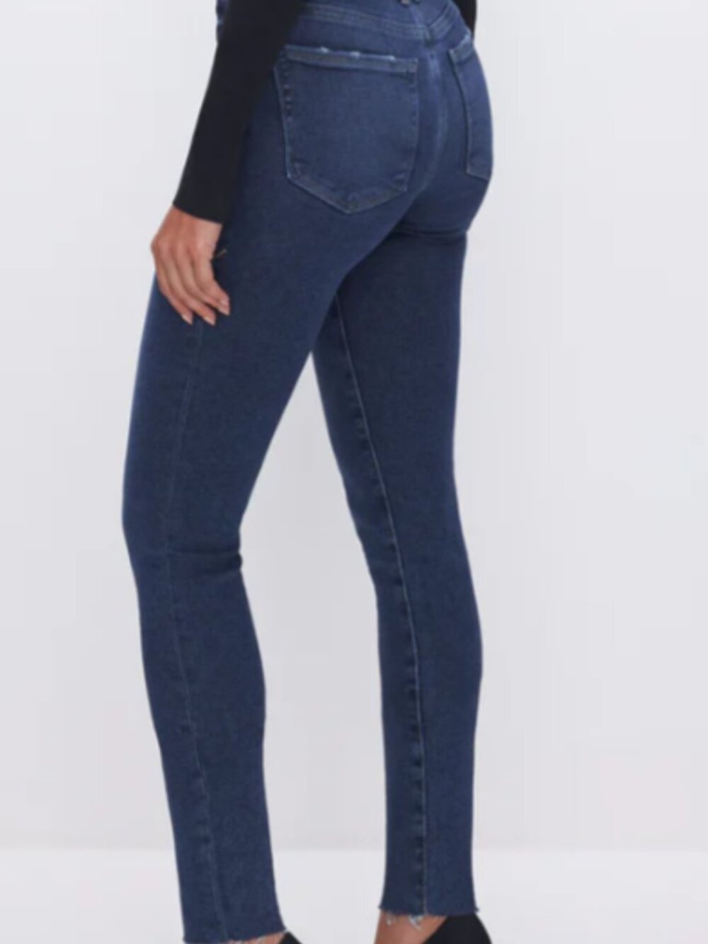 Good American Good Legs Size 4/27 Jean